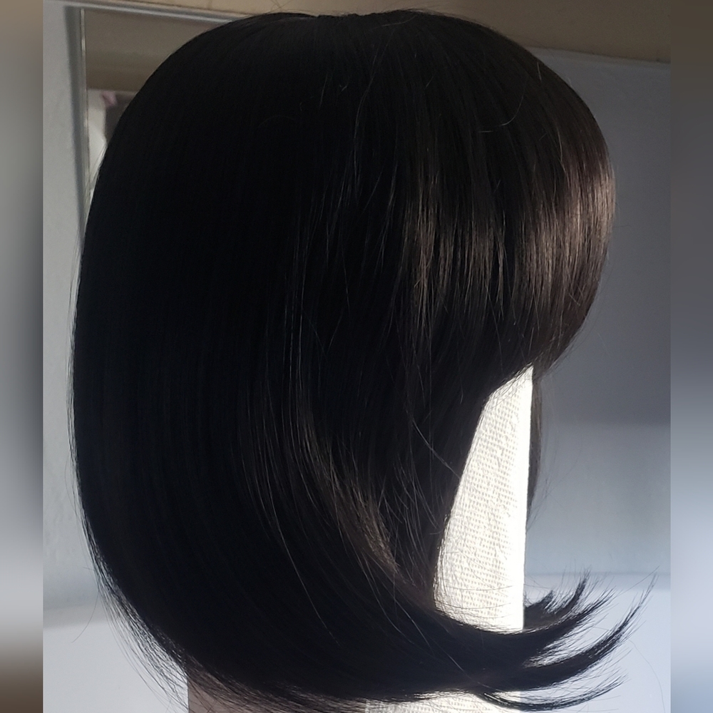 Wig - Black Bob cut NIB